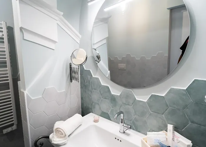 住宿加早餐酒店 Antica Loggia 维博瓦伦蒂亚