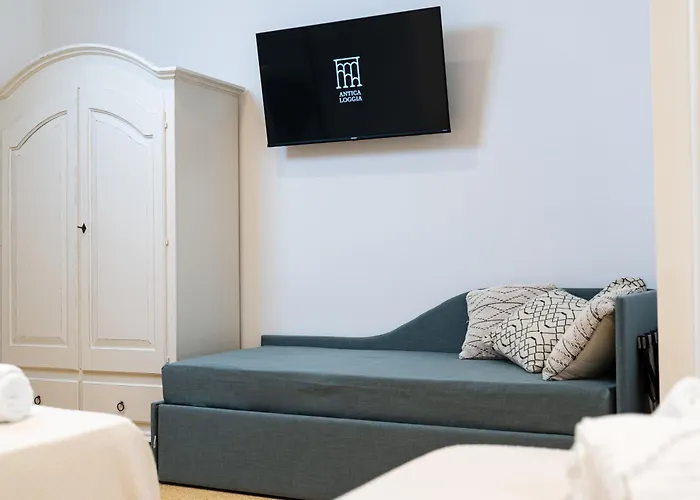 Antica Loggia 3* 维博瓦伦蒂亚